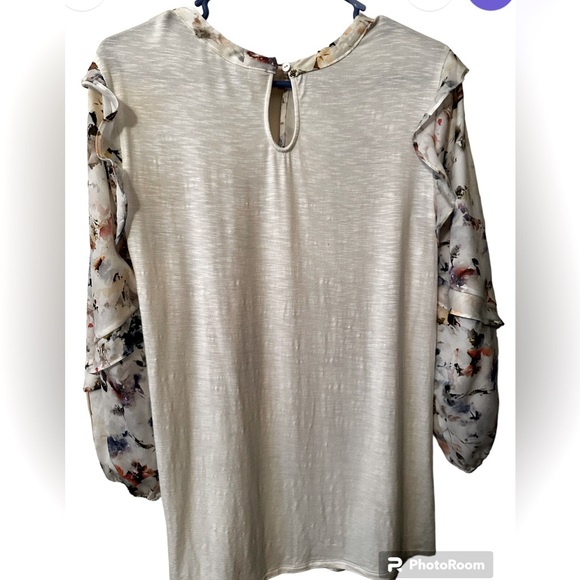 Anthropologie Dolan Floral 3/4 length Ruffle  Sleeves Blouse, size M - Picture 5 of 8